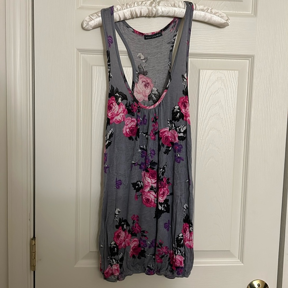 Body Central Floral Tank